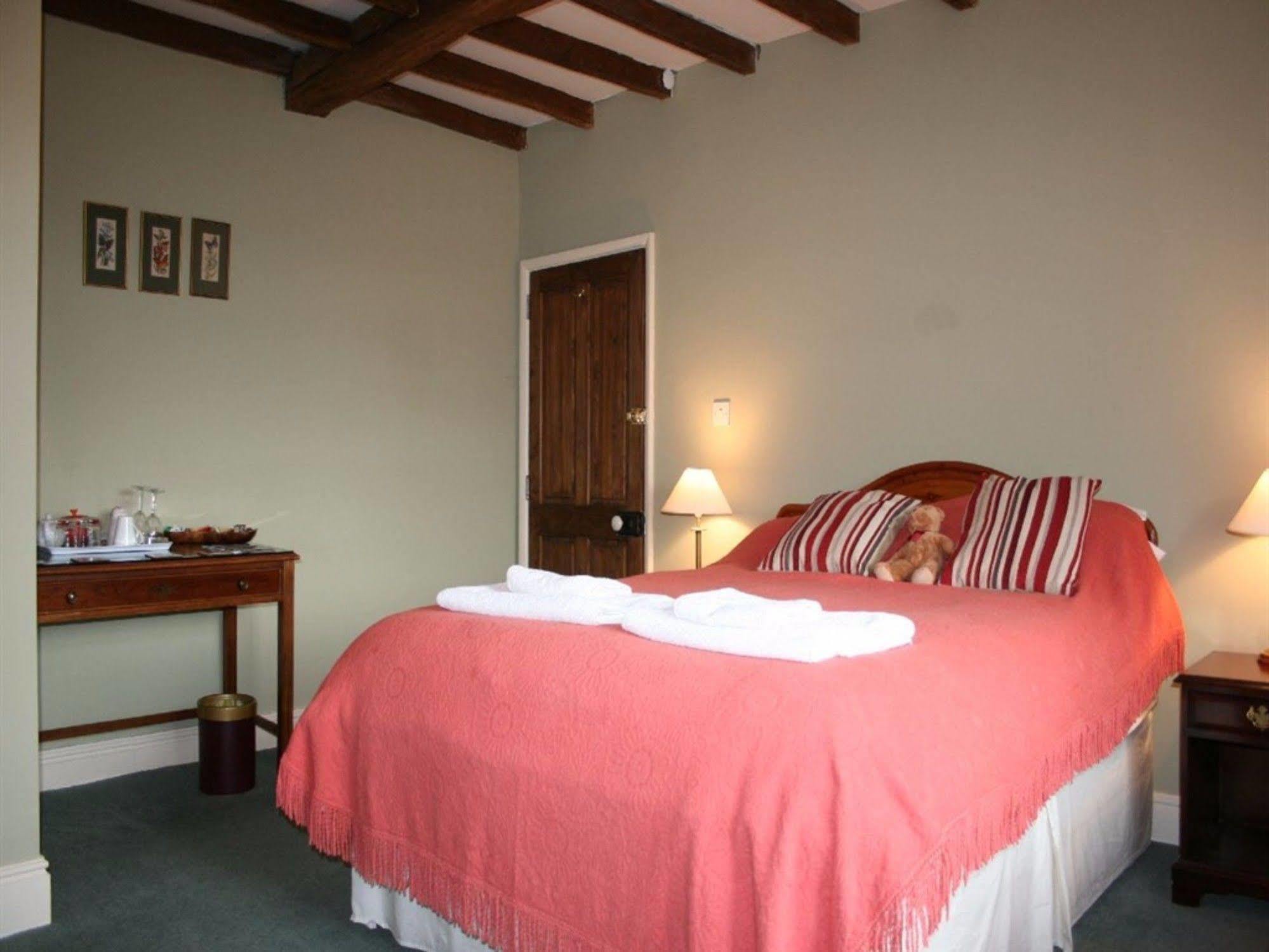 The Manor Guest House Йорк Екстериор снимка