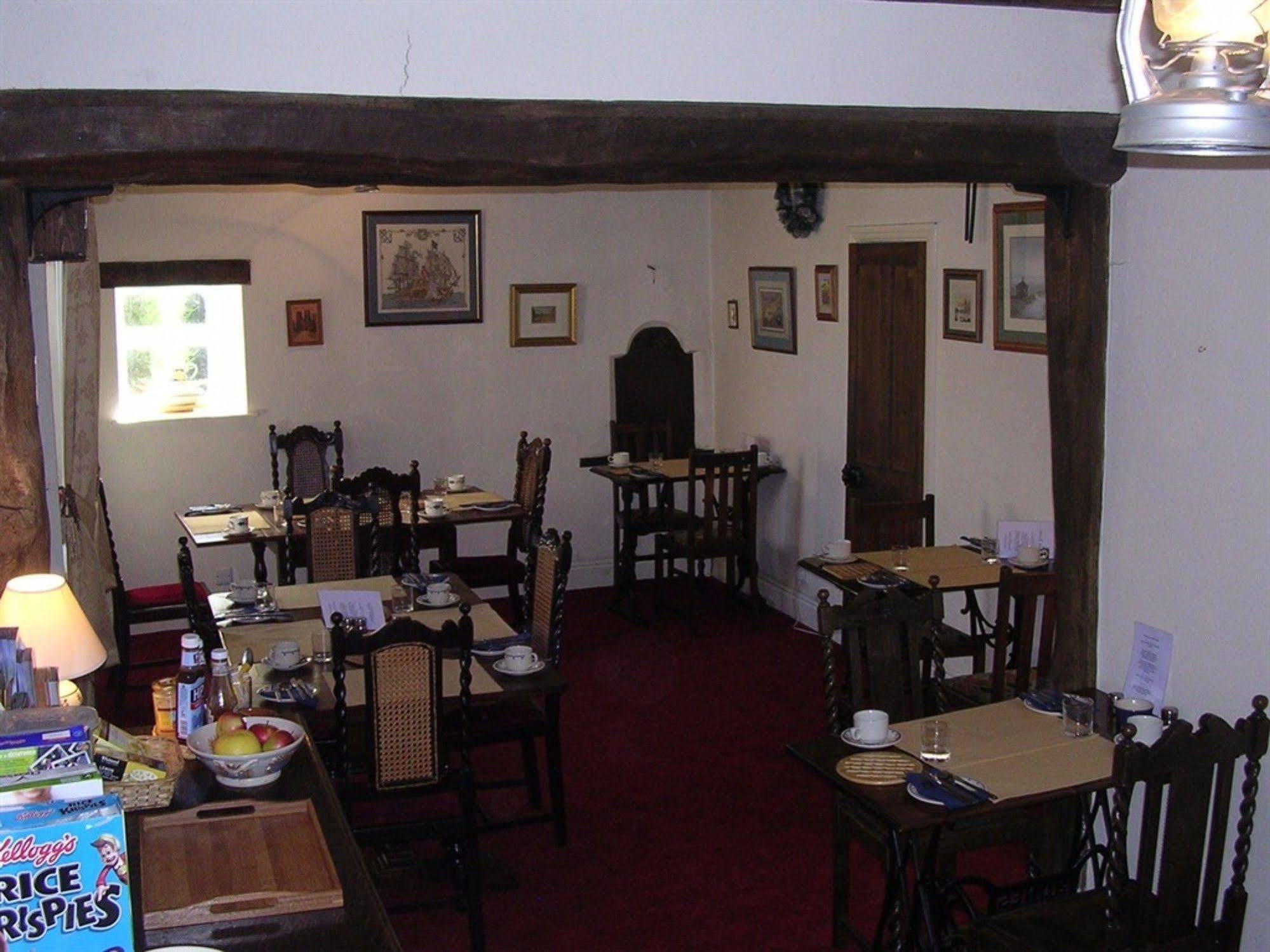 The Manor Guest House Йорк Екстериор снимка